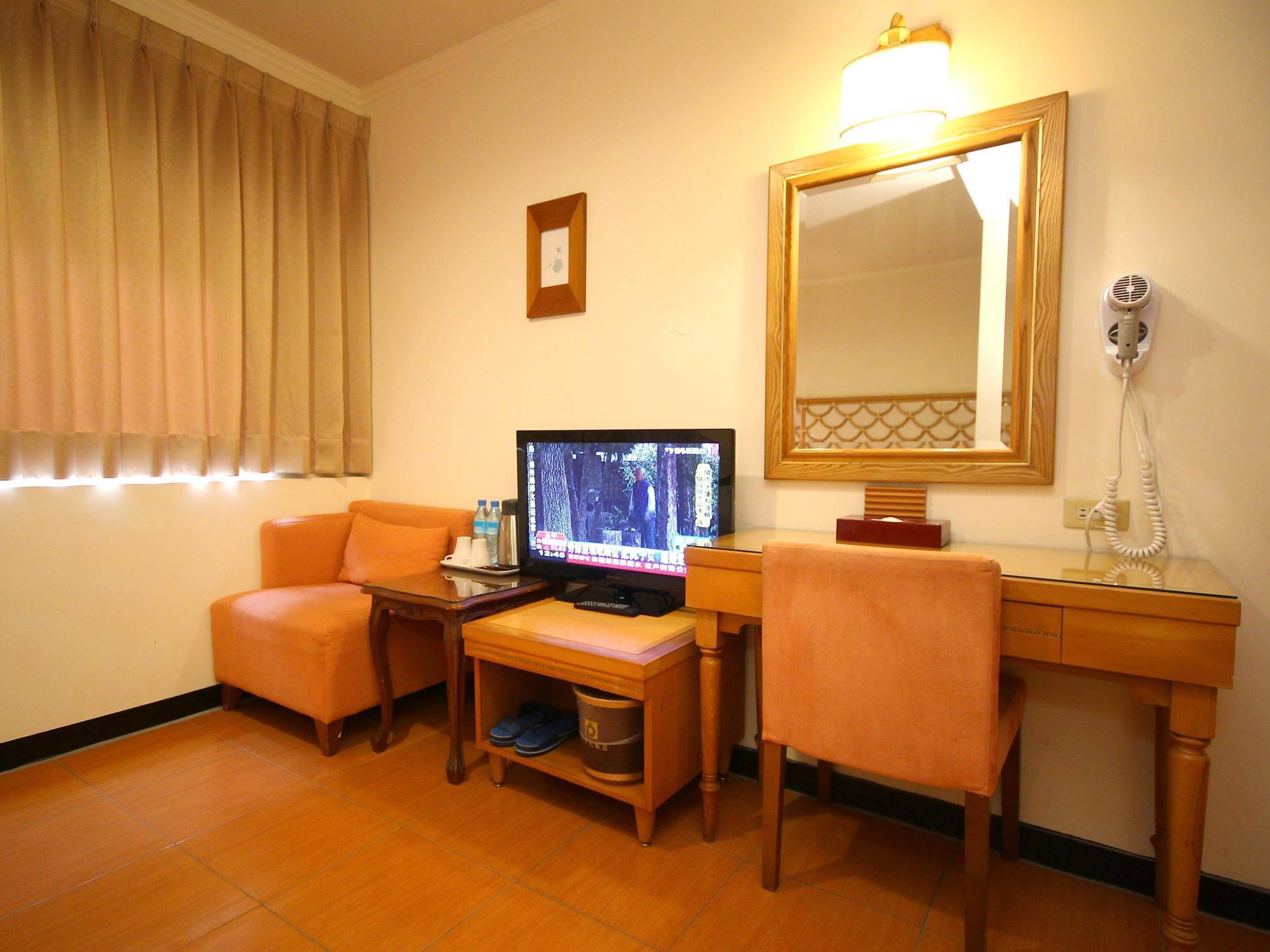 Prince Hotel Jiaoxi Esterno foto